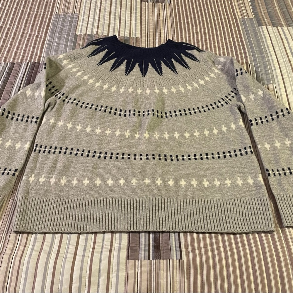 Banana Republic Winter Sweater women Large